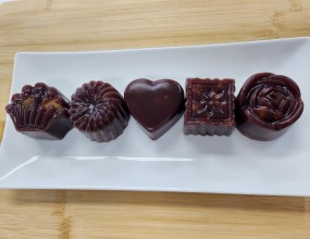 요즘 인기있는 한식 디저트!수강생이 맛 좋은 양갱을 만들었어요~팥앙금으로 밤 양갱, 호두양갱 입니다~수시등록 받고있으니&nbsp; 등록하시면 봐로 배울 수 있어요~&nbsp;